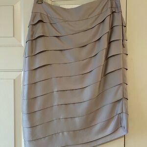 NWOT Banana Republic Elegant Gray Layered Skirt